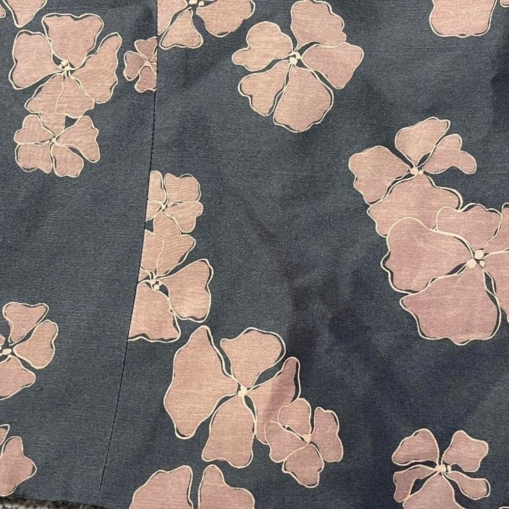 Adrianna Papell black floral silk tank - size 10 - Picture 4 of 4